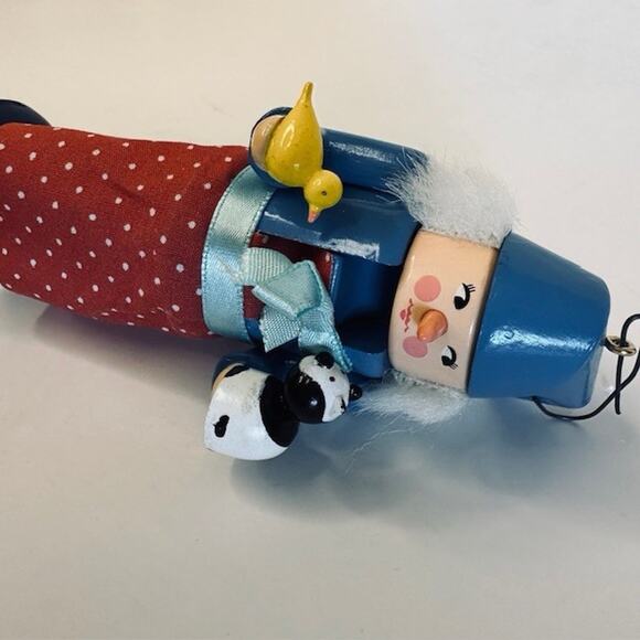 Hallmark Keepsake Ornaments 1992 Frieda The Animals' Friend Nutcracker VTG - Picture 10 of 16